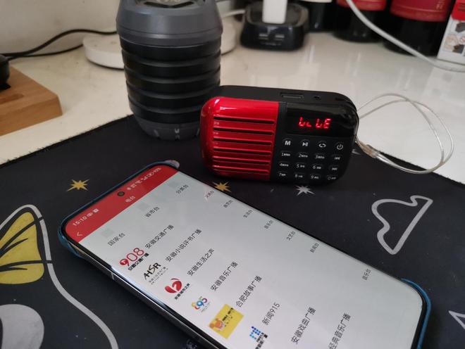 合雷登V1故事机让你重温80年代新葡京网上赌场复古与科技的完美融(图5)