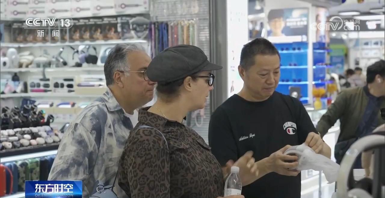 有记忆……AI玩具“玩”出新赛道澳门新葡京网页会聊天、能学习、(图7)